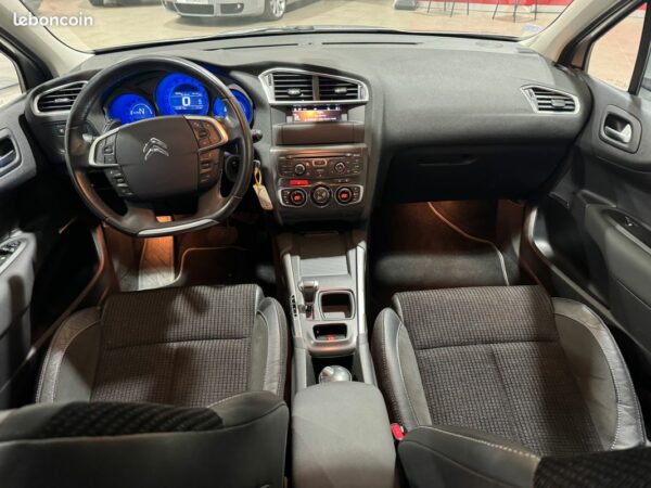Citroen C4 1.6l hdi 110 Boite automatique avec seulement 38900 kms